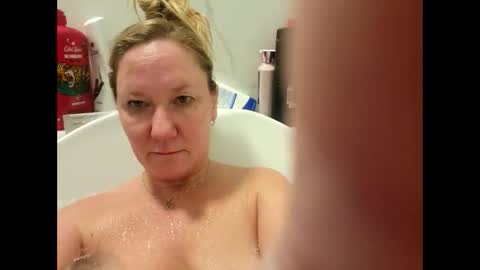 campbellcourtney385 online show from 01-13-26, 03:12