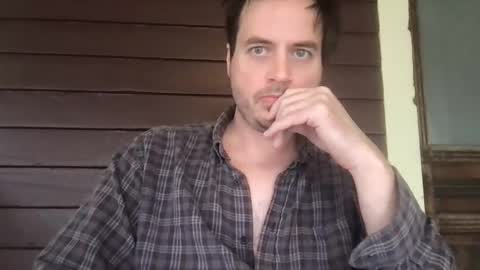 Snapshot of camunity chatting on 10-17-25, 10:01 camunity online show from 10-17-25, 10:01