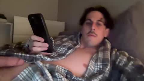 Snapshot of canadianboy204 chatting on 01-06-26, 02:37 canadianboy204 online show from 01-06-26, 02:37