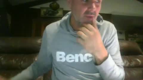 Snapshot of canadianchris1007 chatting on 12-14-24, 05:36 Chris online show from 12-14-24, 05:36