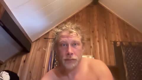 Snapshot of canadiandunion chatting on 02-16-26, 12:34 canadianDlight online show from 02-16-26, 12:34