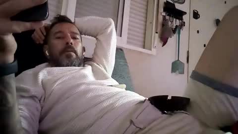 Snapshot of canary_braun chatting on 02-06-26, 09:40 canary_braun online show from 02-06-26, 09:40