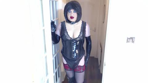 Snapshot of candi_smokes chatting on 03-14-26, 02:22 candi smokes online show from 03-14-26, 02:22