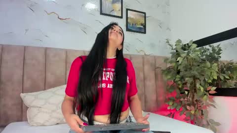 CANDICE WAYNE online show from 06-29-26, 11:21