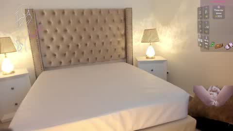 Candie  online show from 10-28-25, 11:25