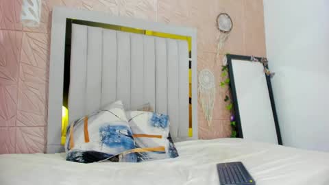 Snapshot of candise_oconnor chatting on 09-25-25, 08:56 candise online show from 09-25-25, 08:56