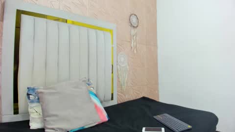 Snapshot of candise_oconnor chatting on 10-16-25, 09:27 candise online show from 10-16-25, 09:27