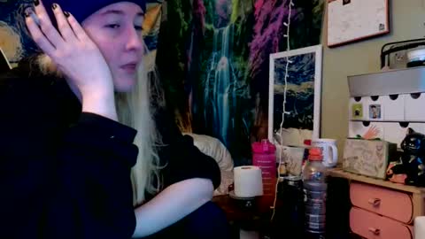 Candi online show from 05-22-26, 05:51