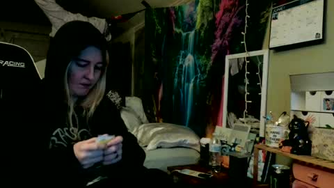 Candi online show from 06-17-26, 05:47