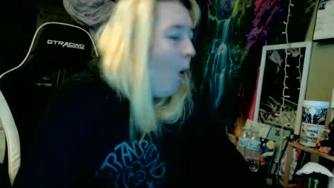 Candi online show from 06-20-26, 12:19