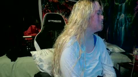 Candi online show from 06-30-26, 11:00