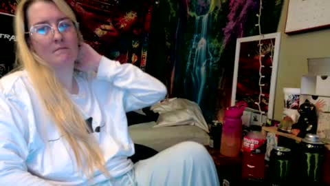 Candi online show from 07-03-26, 08:48