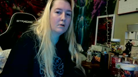 Candi online show from 07-12-26, 09:55