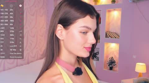 Flora online show from 04-16-26, 07:09