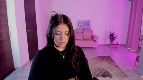 Snapshot of candy_fox_19 chatting on 12-19-25, 12:45 candy_fox_19 online show from 12-19-25, 12:45