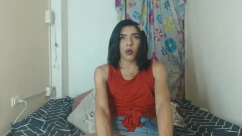 candy_hot_trans online show from 01-24-25, 05:53