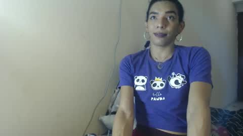 candy_hot_trans online show from 02-03-25, 12:47