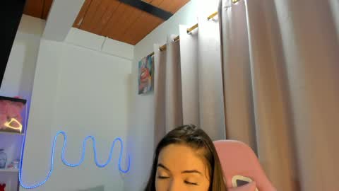 candy_kitty7343 online show from 04-07-26, 04:13