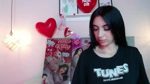 Snapshot of candy_leila3 chatting on 02-19-25, 07:48 Leila online show from 02-19-25, 07:48