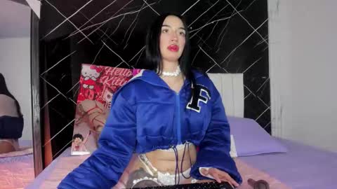 Snapshot of candy_leila3 chatting on 11-21-25, 04:11 Leila online show from 11-21-25, 04:11