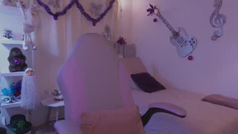 Jamie online show from 12-04-25, 01:59