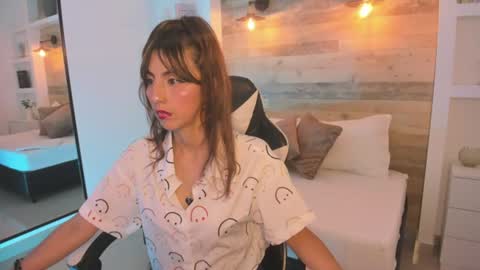 Snapshot of candy_summer28_ chatting on 07-08-26, 07:18 CANDY online show from 07-08-26, 07:18