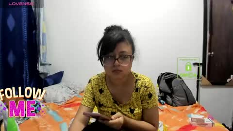 candy_val online show from 05-16-26, 06:32