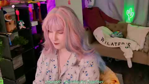 Mary online show from 06-22-26, 01:07