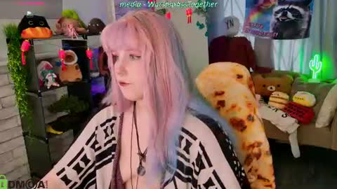 Mary online show from 07-21-26, 01:08