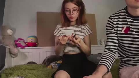 Snapshot of candybeee chatting on 12-21-25, 11:34 candybeee online show from 12-21-25, 11:34