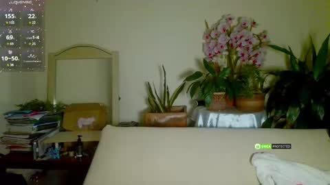 Snapshot of candycrazy6 chatting on 01-13-25, 06:38 Candy - online show from 01-13-25, 06:38