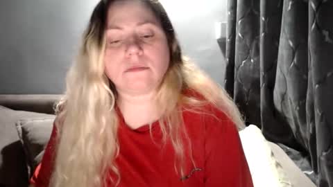 Laura online show from 03-08-26, 02:04