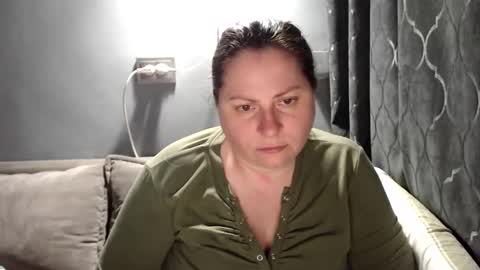 Snapshot of candycream74 chatting on 04-28-26, 02:27 Laura online show from 04-28-26, 02:27