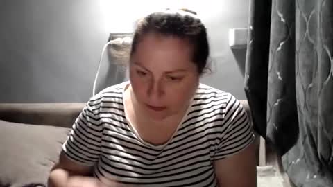 Snapshot of candycream74 chatting on 05-08-26, 07:08 Laura online show from 05-08-26, 07:08