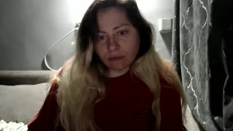 Snapshot of candycream74 chatting on 05-10-26, 06:24 Laura online show from 05-10-26, 06:24