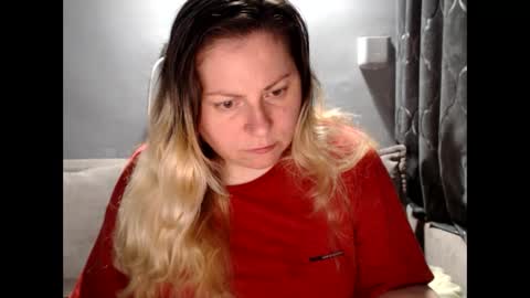 Snapshot of candycream74 chatting on 06-04-26, 08:26 Laura online show from 06-04-26, 08:26
