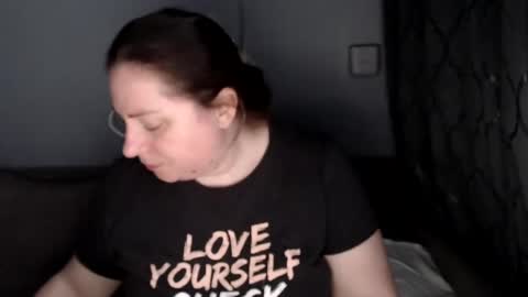 Snapshot of candycream74 chatting on 06-18-26, 11:58 Laura online show from 06-18-26, 11:58