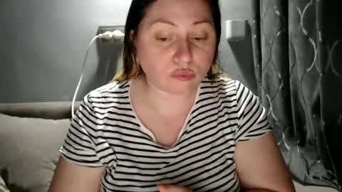 Snapshot of candycream74 chatting on 06-19-26, 07:39 Laura online show from 06-19-26, 07:39