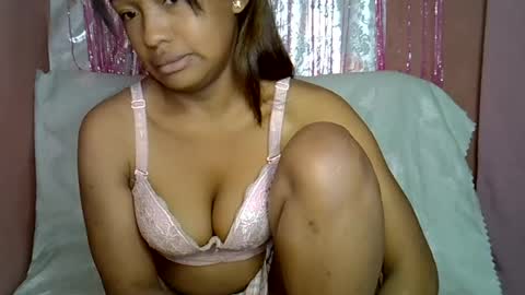 Snapshot of candyh0 chatting on 07-11-26, 07:33 candyh0 online show from 07-11-26, 07:33