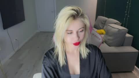 You can call me HH online show from 04-19-26, 06:43