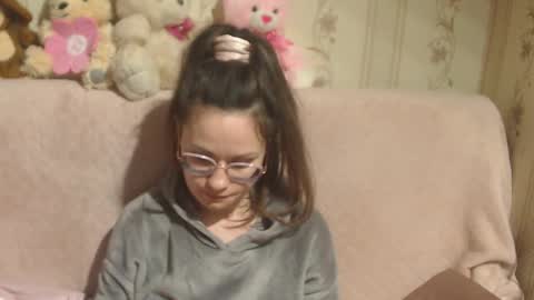 say meow and send tip  online show from 03-24-26, 04:34