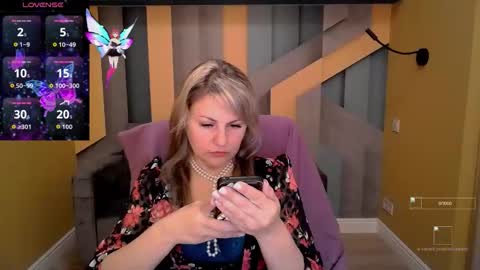 CandyLons online show from 11-24-25, 06:35