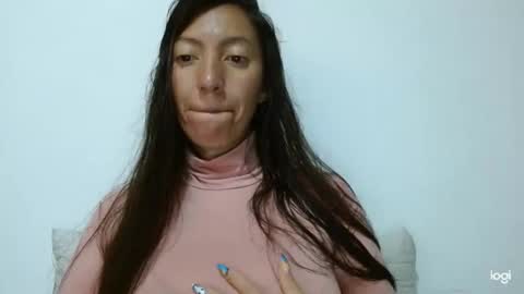 candymilfff online show from 11-17-25, 07:30