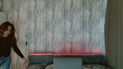 candymini online show from 03-25-26, 09:37