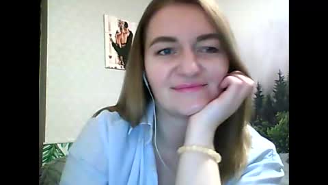 Snapshot of candyolime chatting on 03-07-25, 09:38 Daisy online show from 03-07-25, 09:38