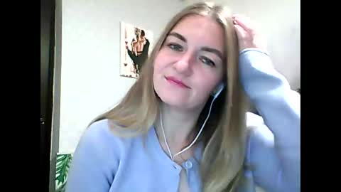 Snapshot of candyolime chatting on 10-03-25, 08:50 Daisy online show from 10-03-25, 08:50