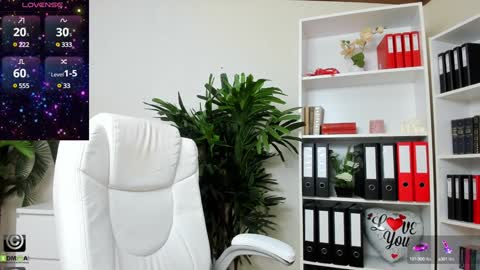 Snapshot of candywesst chatting on 01-20-25, 04:43 Candy My pleasure its in your hands online show from 01-20-25, 04:43