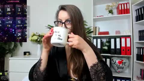 Snapshot of candywesst chatting on 02-22-25, 09:56 Candy My pleasure its in your hands online show from 02-22-25, 09:56