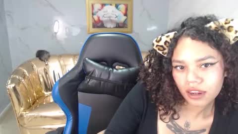 Snapshot of canela_s1 chatting on 10-11-25, 08:07 canela_s1 online show from 10-11-25, 08:07