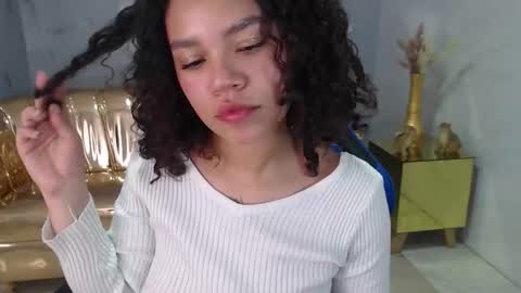 Snapshot of canela_s1 chatting on 10-21-25, 09:04 canela_s1 online show from 10-21-25, 09:04